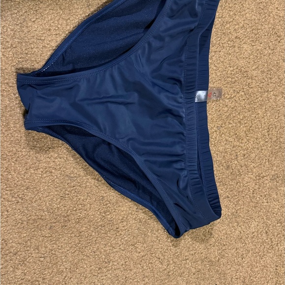 Kona Sol Blue Swimsuit Top - Picture 4 of 5